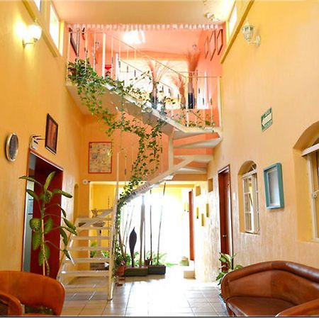 Residencia Los Angeles Bed and Breakfast Γκουανταλαχάρα Εξωτερικό φωτογραφία