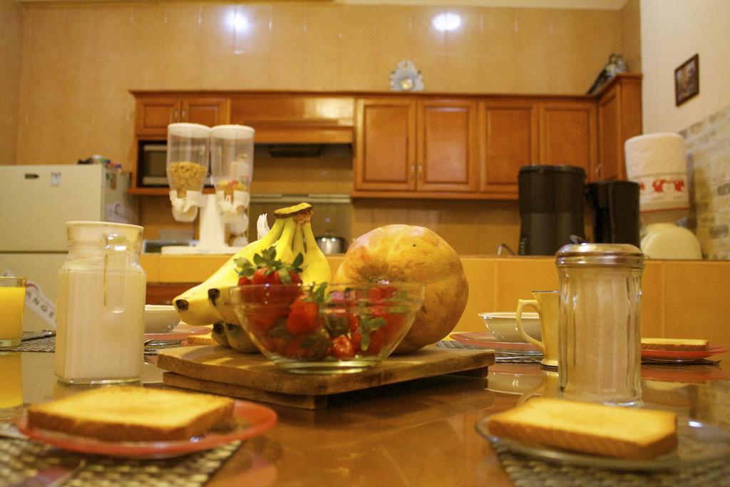 Residencia Los Angeles Bed and Breakfast Γκουανταλαχάρα Εξωτερικό φωτογραφία