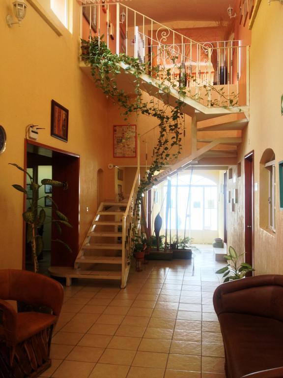 Residencia Los Angeles Bed and Breakfast Γκουανταλαχάρα Εξωτερικό φωτογραφία