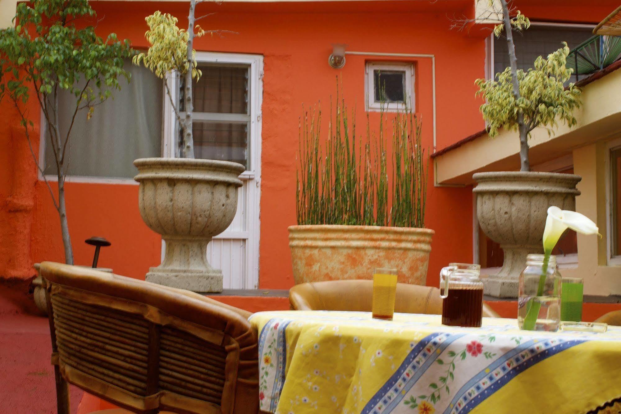 Residencia Los Angeles Bed and Breakfast Γκουανταλαχάρα Εξωτερικό φωτογραφία